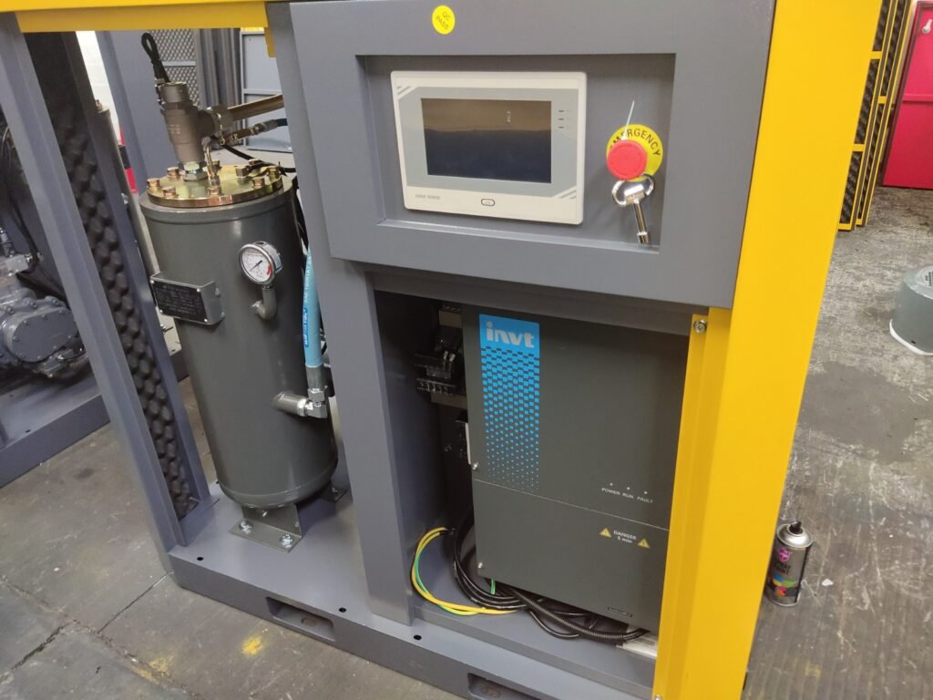 screw air compressor manufactured by Loitha